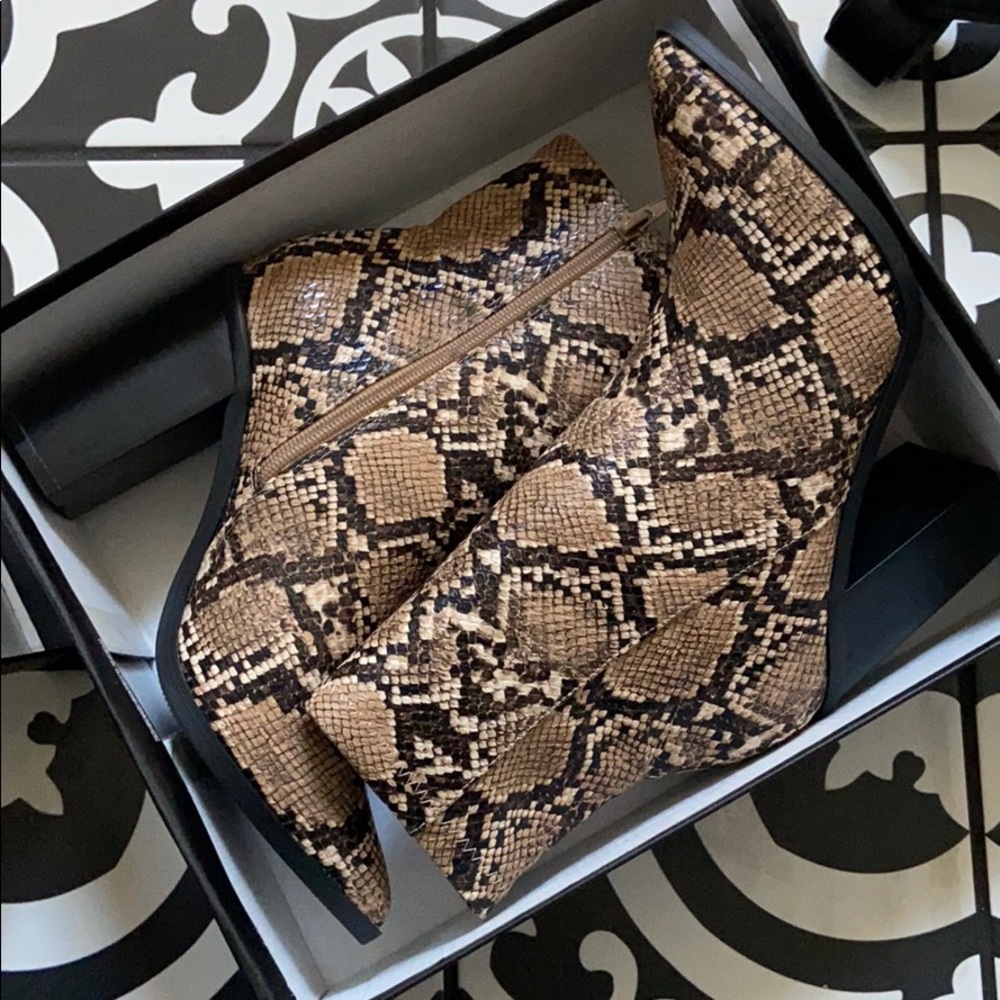 Never worn! Lulu’s lizard print booties.
